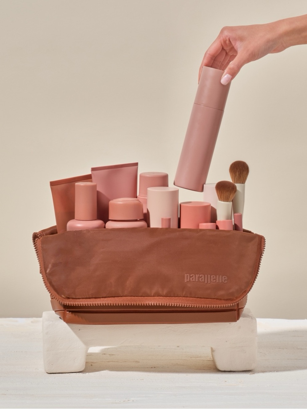 ANTHROPOLOGIE Parallelle Afform Traveller Large Folding Makeup Bag Vicuna Brown